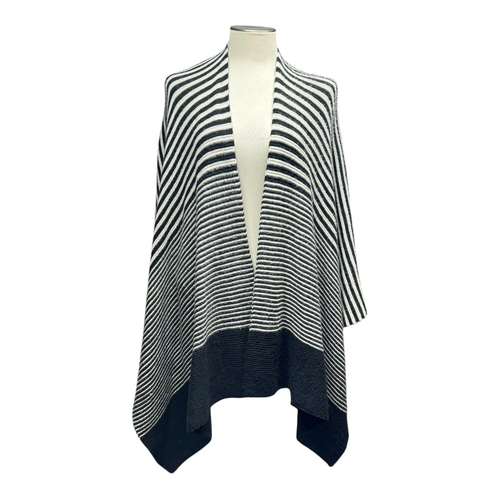 Vince Camuto Wrap Black White OSFM